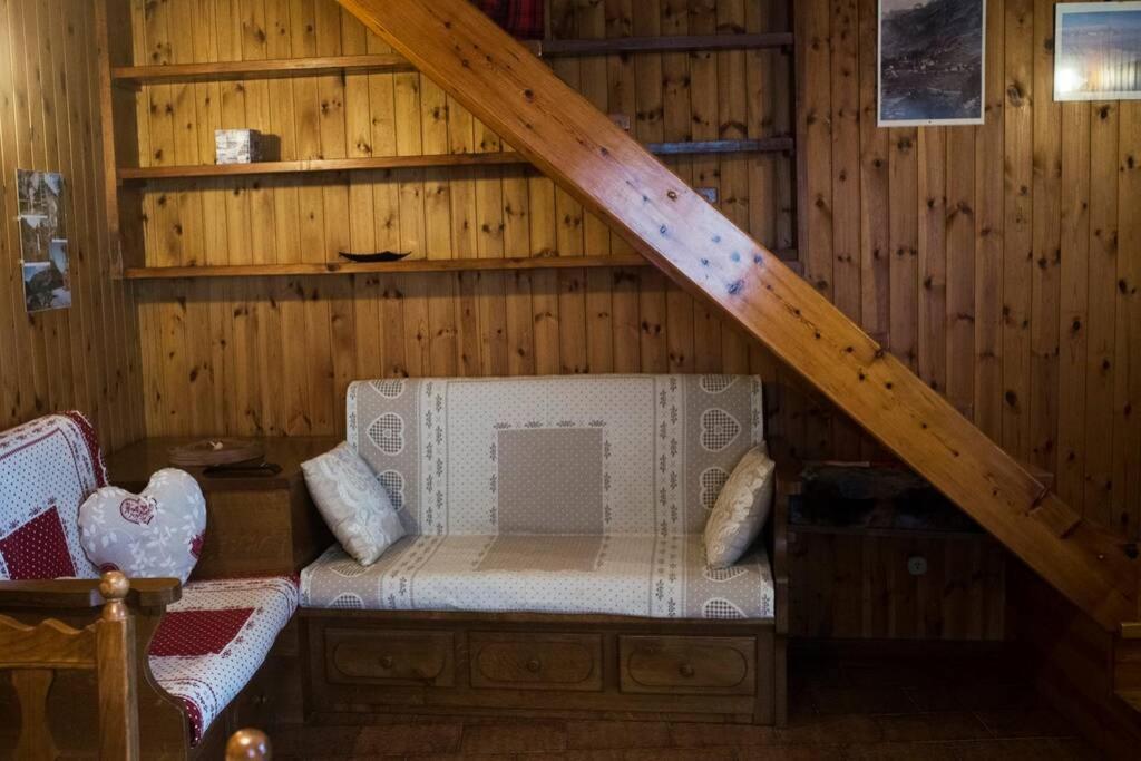 Chalet Indipendente In Centro A 瓦托内切 外观 照片